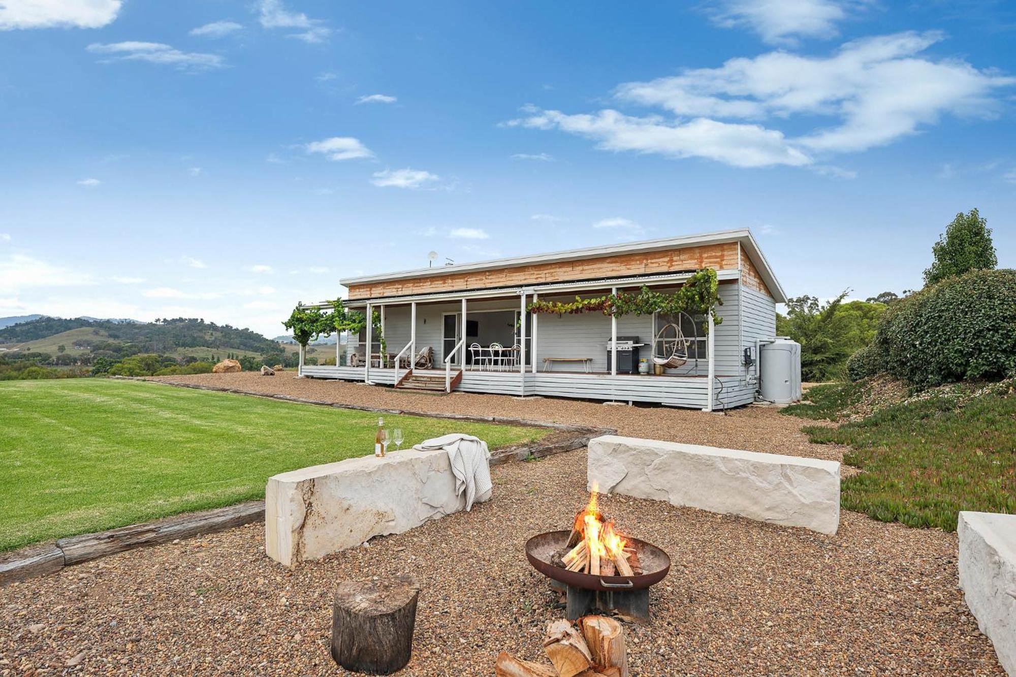 Stay In Mudgee The Grove, The Church, And Premium Private Homestead Exterior photo